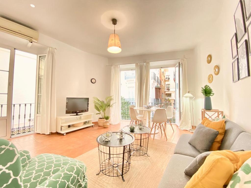 Superb Apartment In Downtown Of Sevilla ,Parking Optional, Top !! ภายนอก รูปภาพ