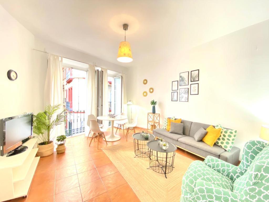 Superb Apartment In Downtown Of Sevilla ,Parking Optional, Top !! ภายนอก รูปภาพ